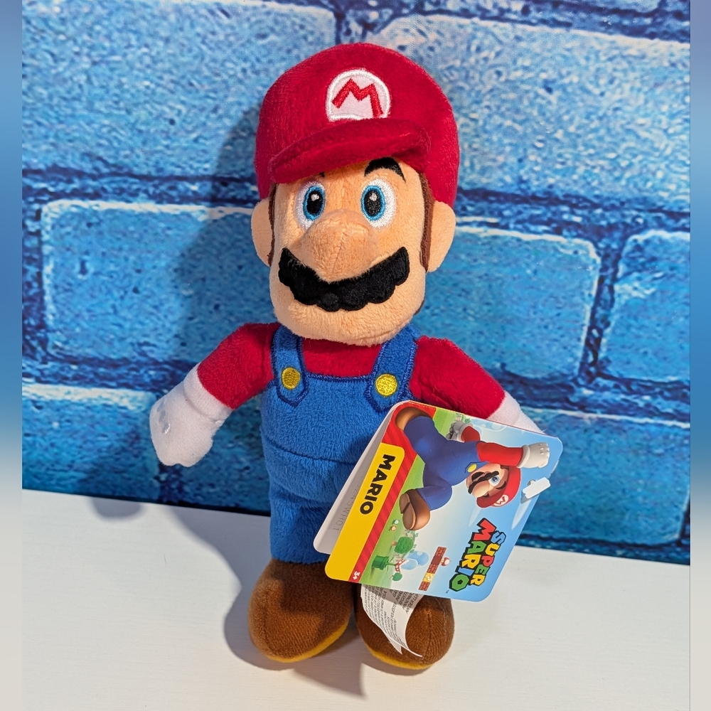 Brand New JAKKS Pacific Super Mario Bros. Small Plush Toy Stuffed Animal Mario